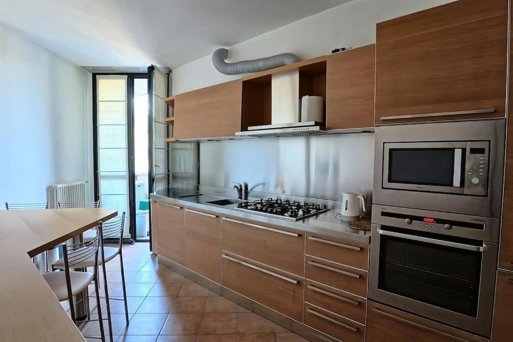 Appartamento Como Con Free Parking E Wifi Buitenkant foto
